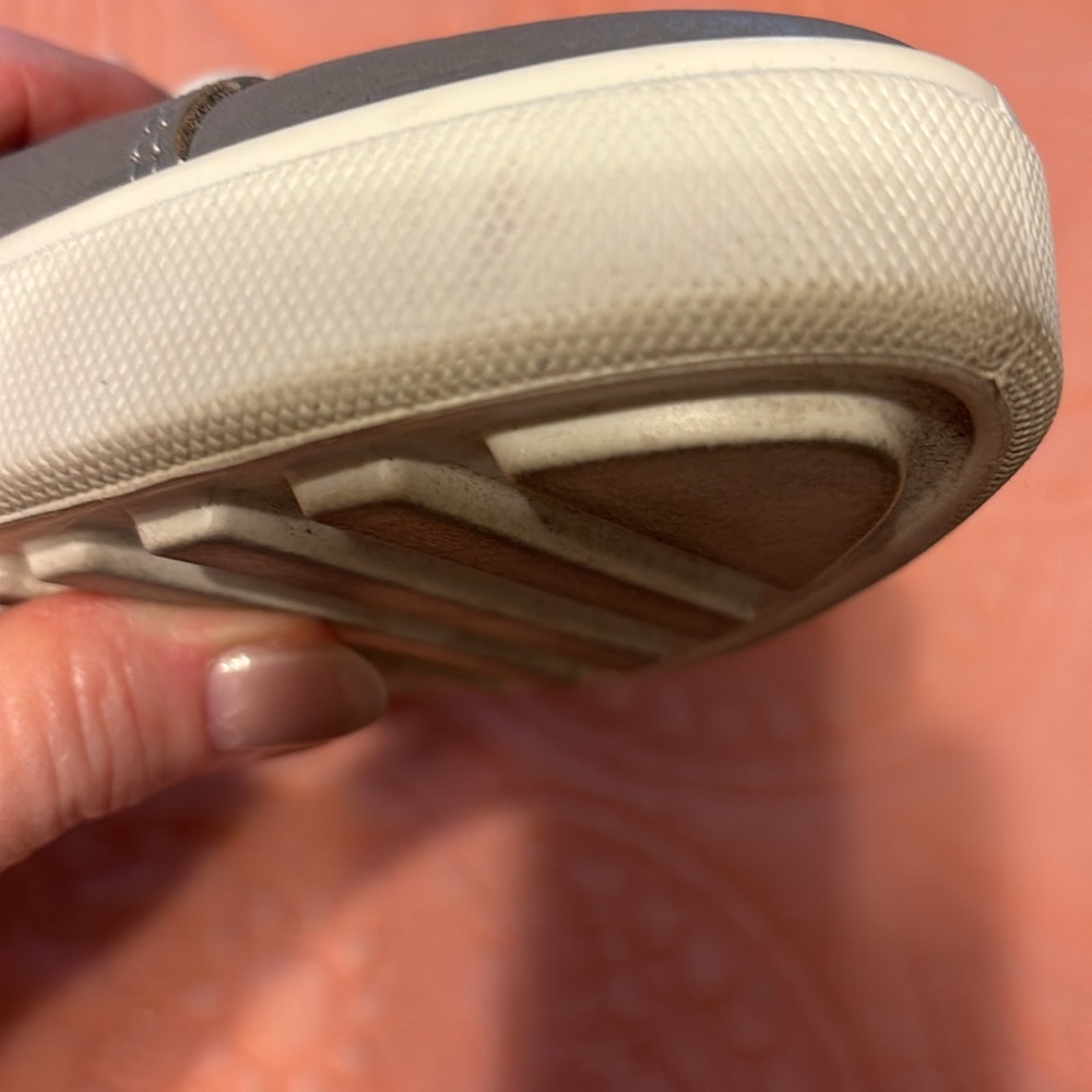 Ecco size 9 gray soft leather sneakers. Only worn a few times. - Picture 10 of 12